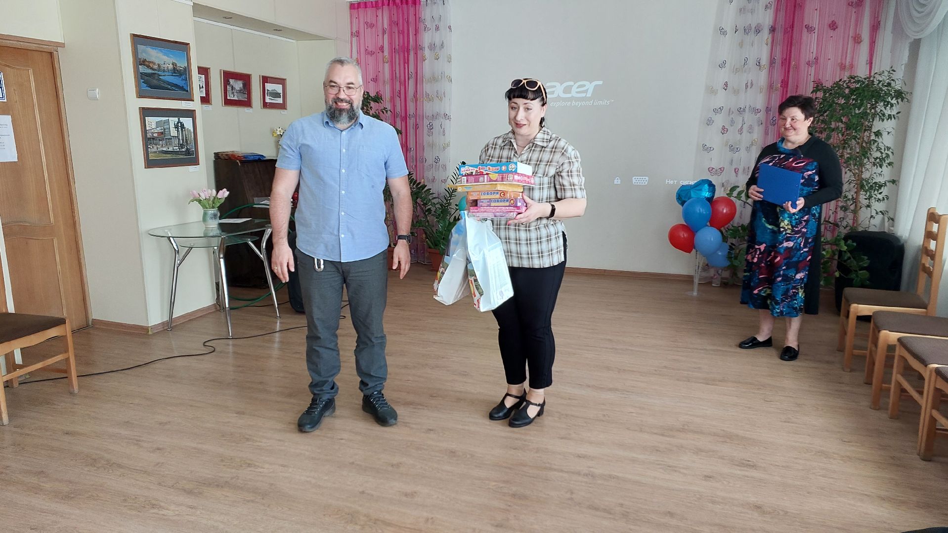 социальный центр, выпускной утренник, дети с ОВЗ, депутат, серпухов, доброе дело,