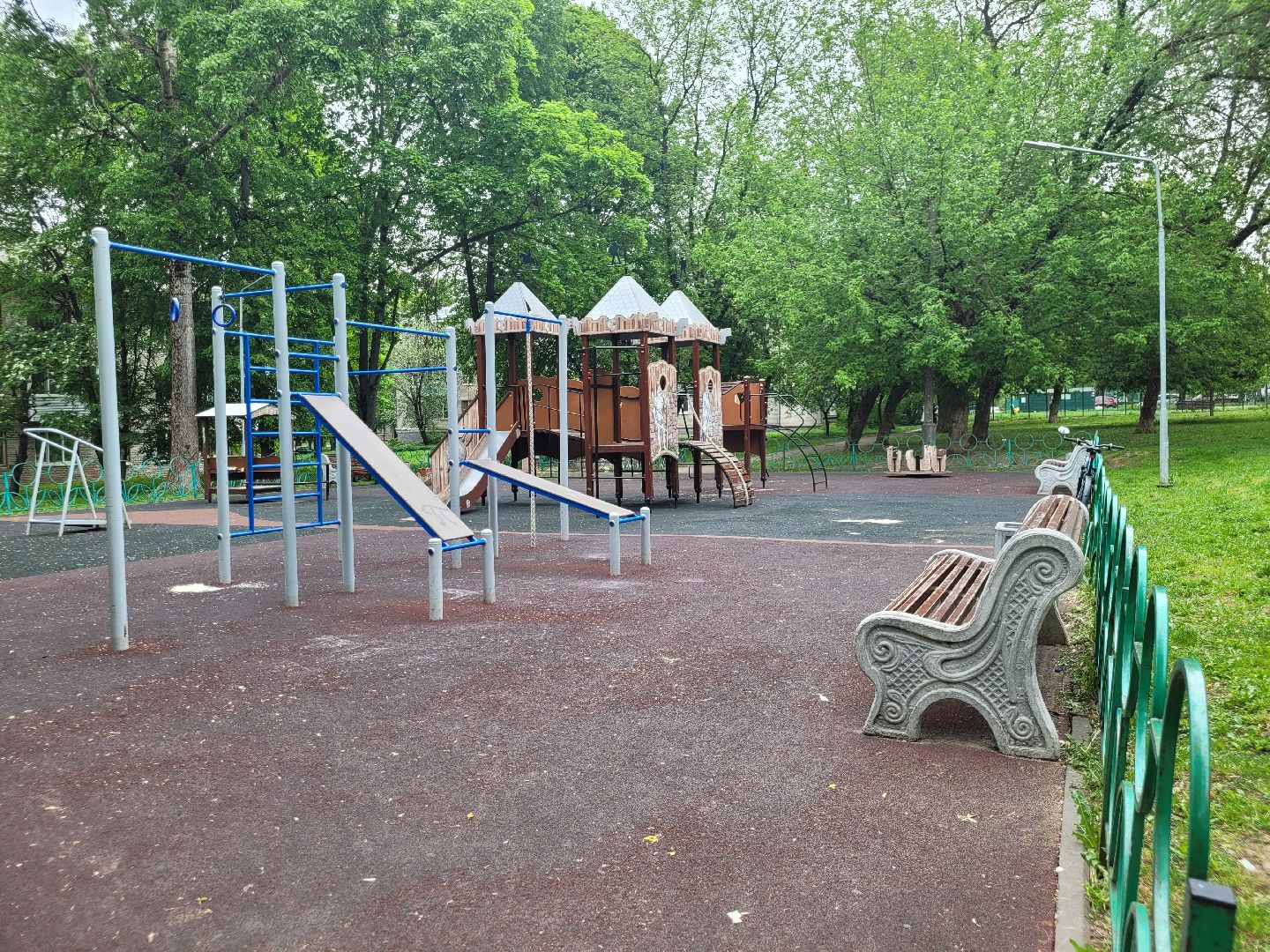 двор; детская площадка; обновление; благоустройство; видное