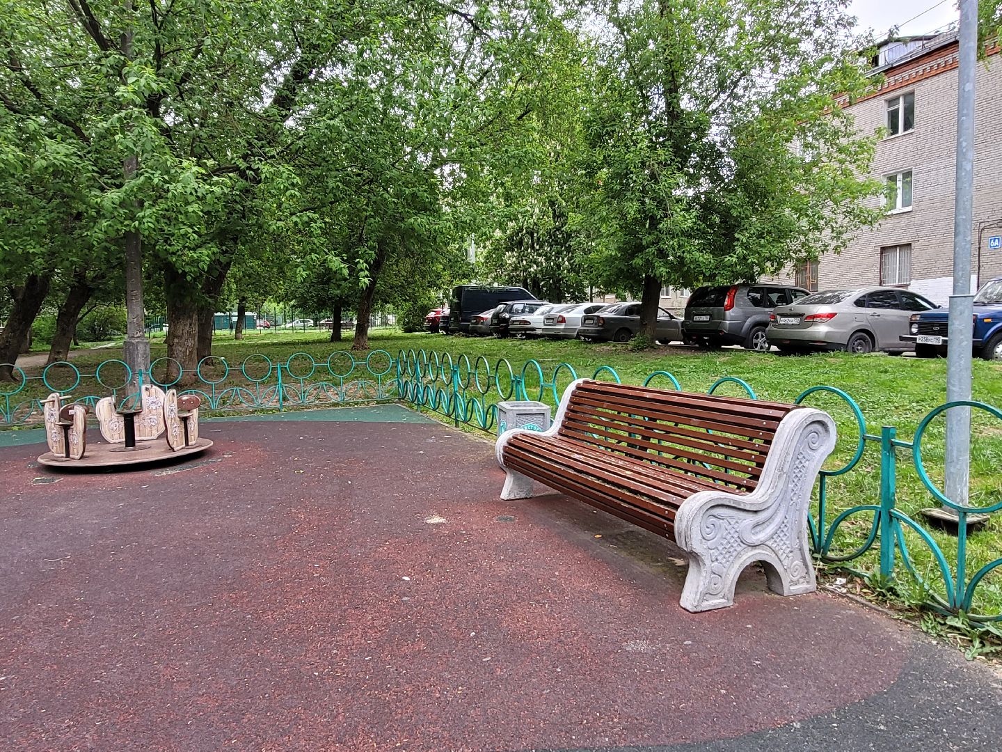 двор; детская площадка; обновление; благоустройство; видное