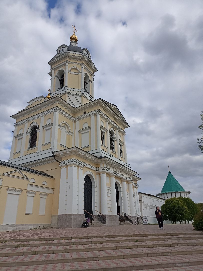 Серпухов, Подмосковье, туризм, монастырь, Нара, река, пруд, туристы