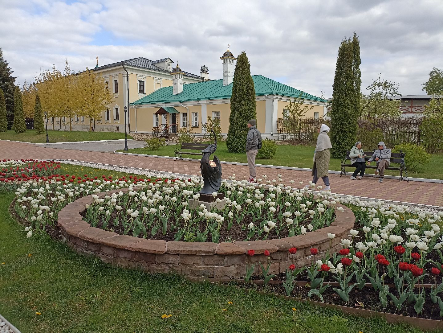 Серпухов, Подмосковье, туризм, монастырь, Нара, река, пруд, туристы