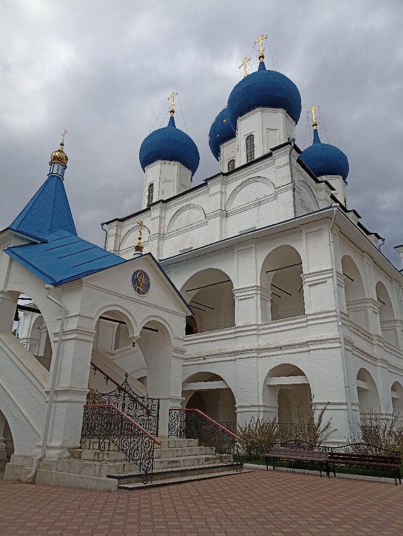 Серпухов, Подмосковье, туризм, монастырь, Нара, река, пруд, туристы