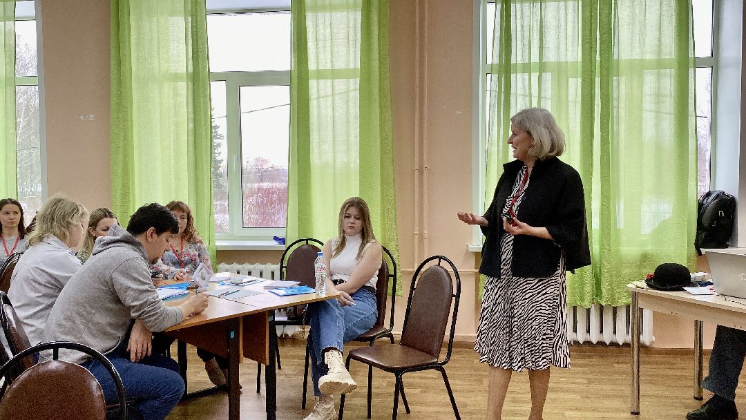 Клин, общество