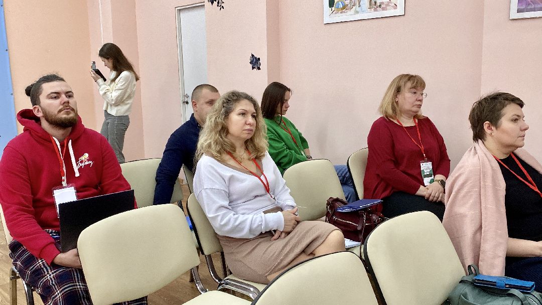 Клин, общество