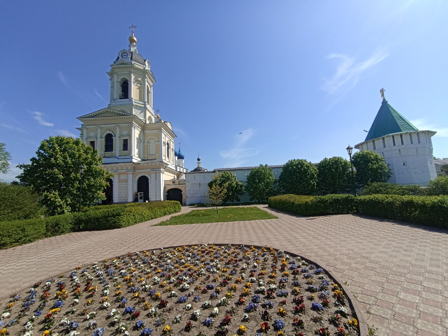 Серпухов, Подмосковья, монастырь, туризм, виолы, природа