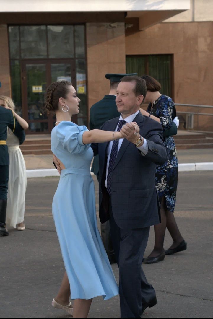 Бал, таможня, студенты, весна