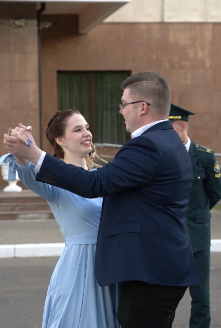 Бал, таможня, студенты, весна