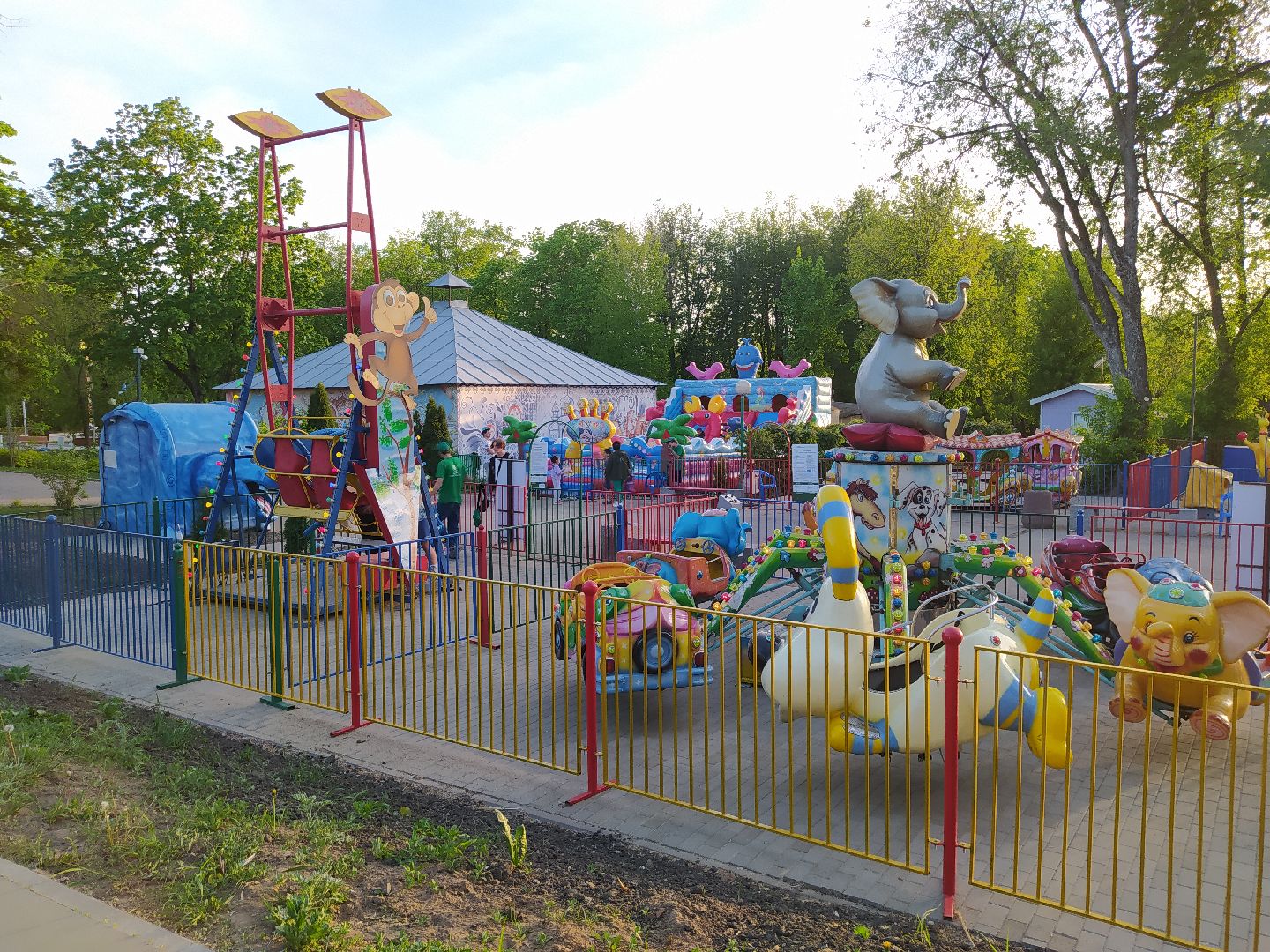 Истра, Парки, Дети, Аттракционы