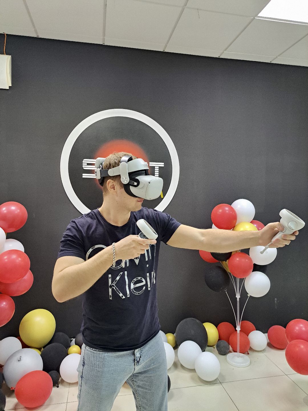 Клин, общество