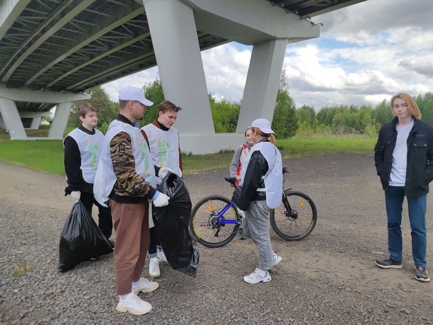 Студенты, День Волги, субботник, Дубна