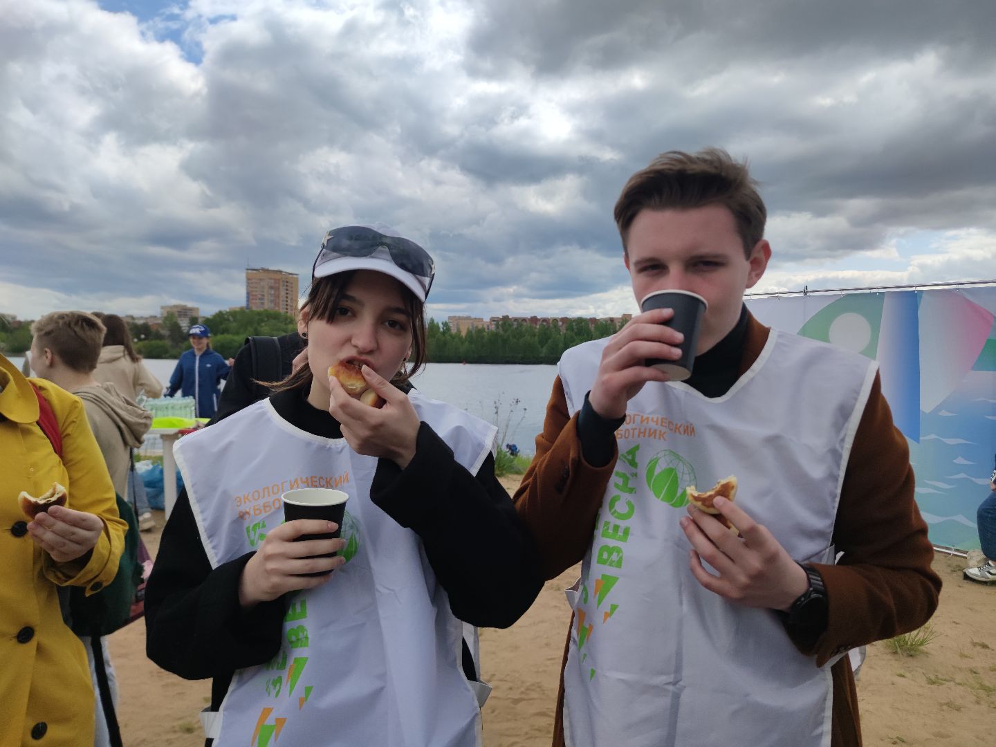 Студенты, День Волги, субботник, Дубна