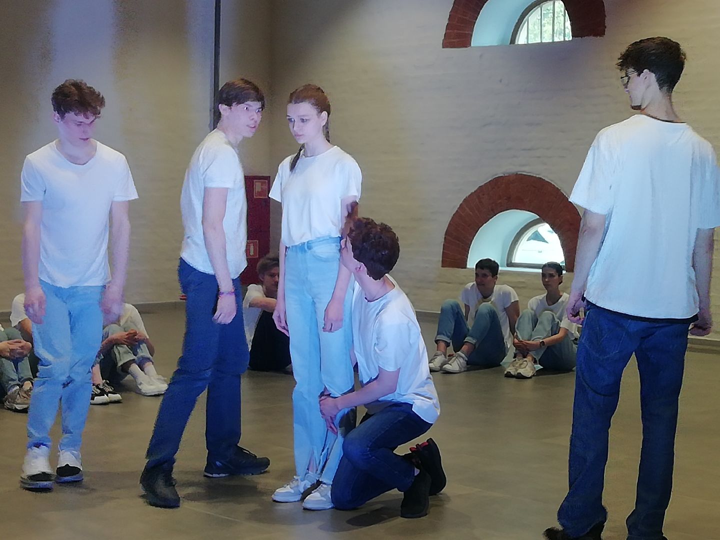 Звенигород, Звенигородский Манеж, Ночь музеев, спектакль о Маяковском, театральный колледж имени Леонида Филатова