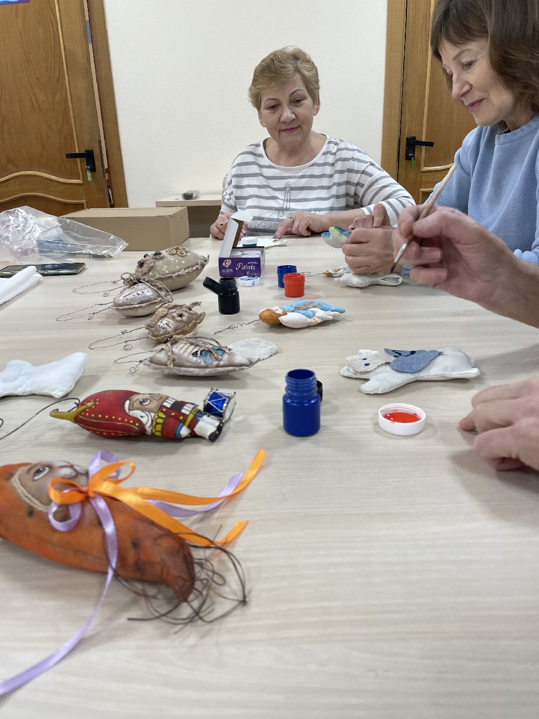 Клин, общество