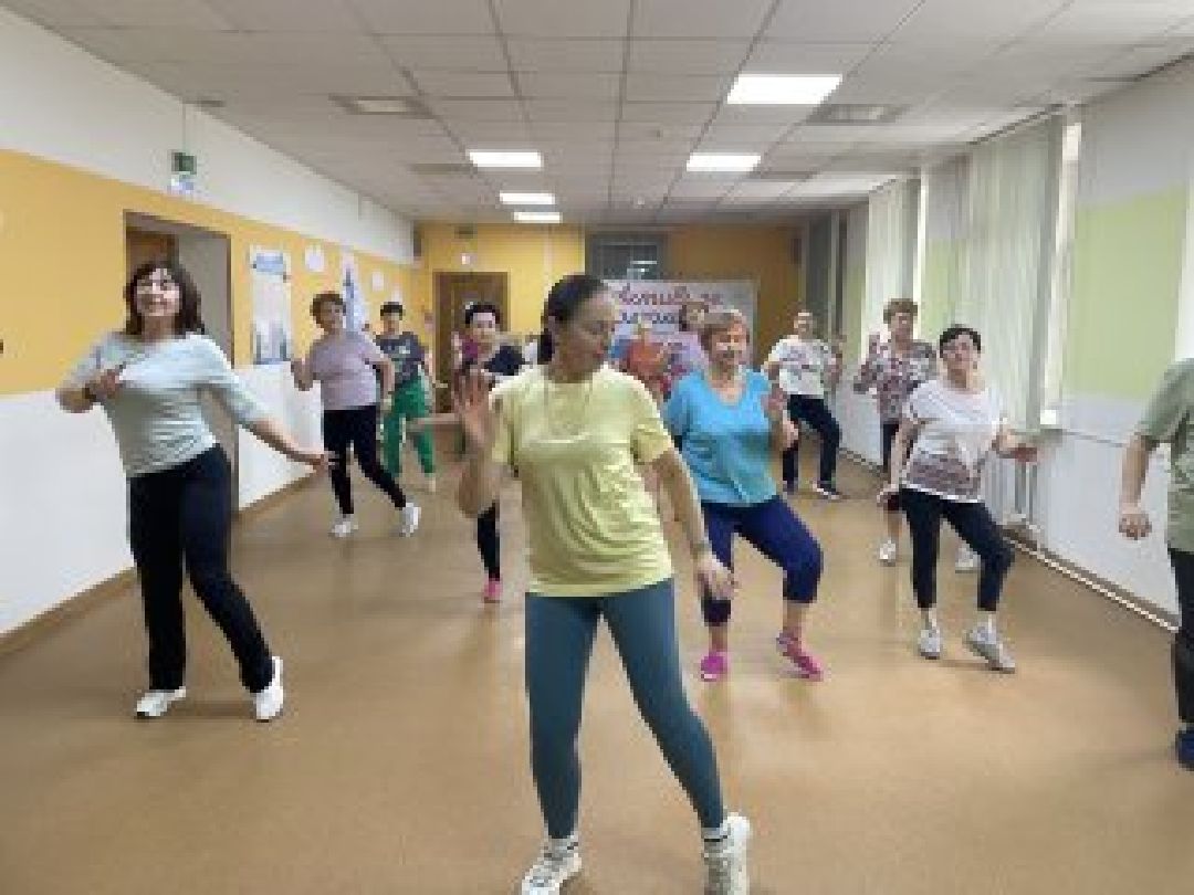 Клин, общество