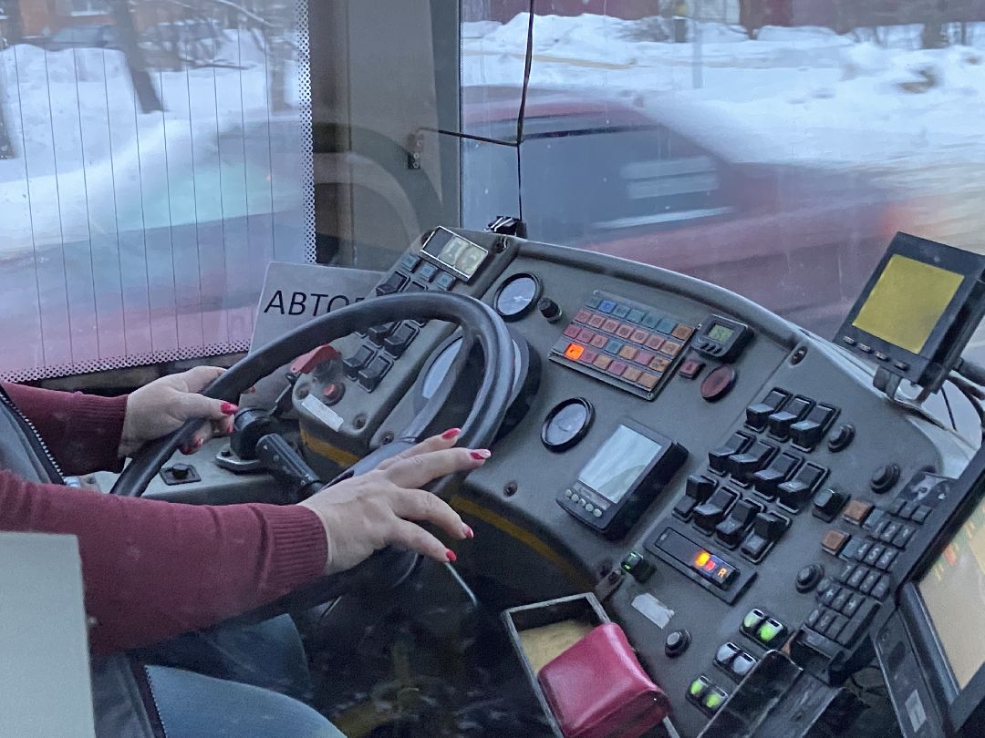 Волоколамск, Истра, люди, женщина, водитель, автобусы, профессия, машина, маршрутки,