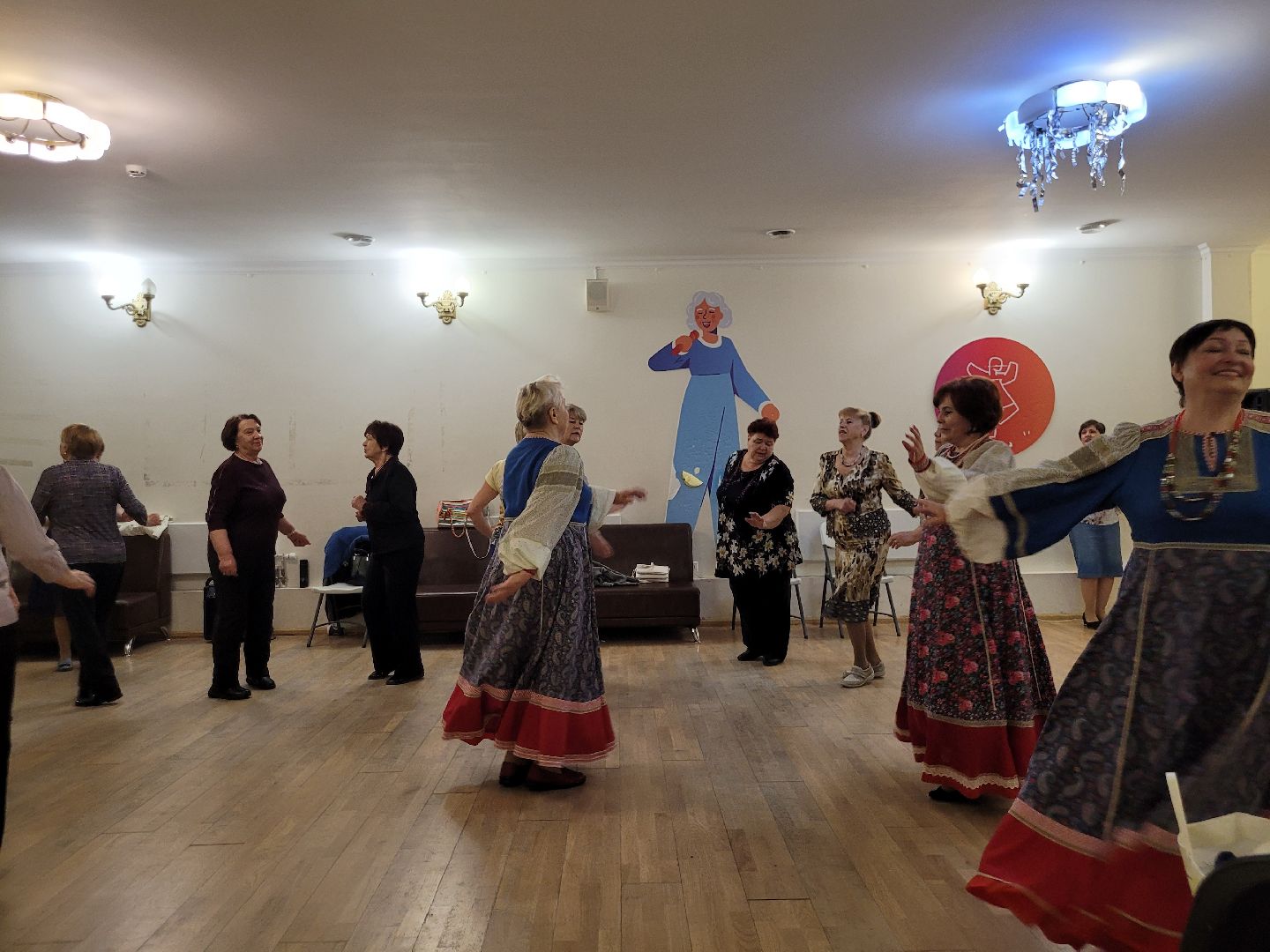 золотой возраст; видное; активное долголетие; дискотека