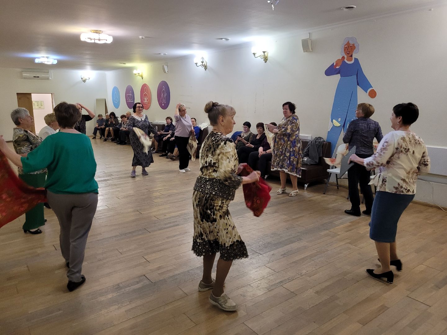 золотой возраст; видное; активное долголетие; дискотека