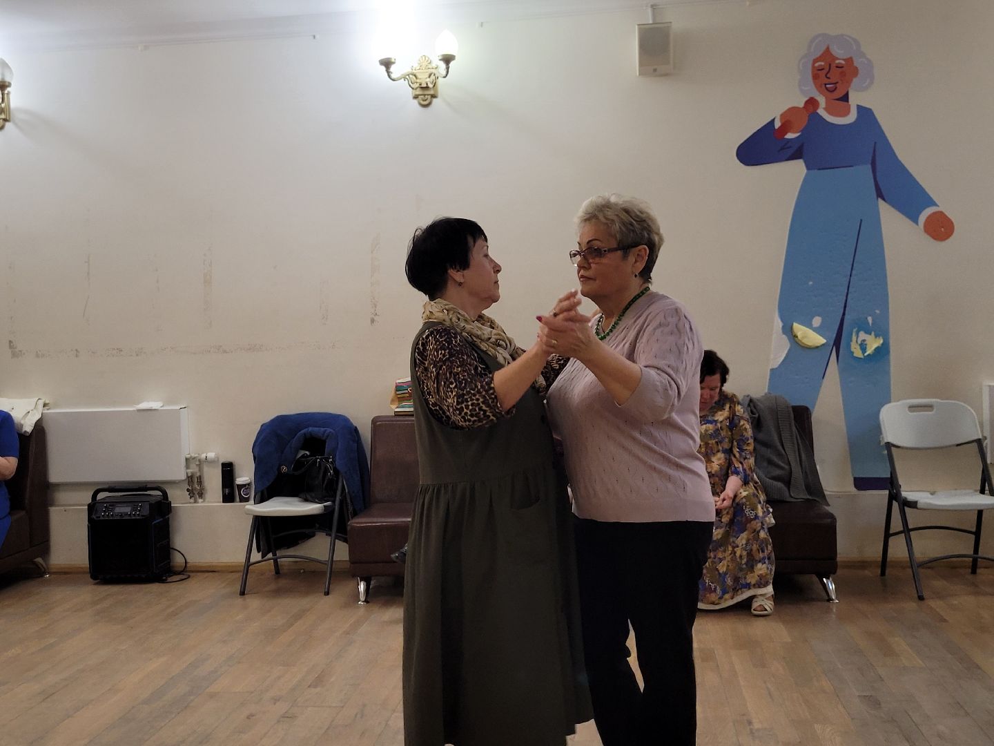 золотой возраст; видное; активное долголетие; дискотека