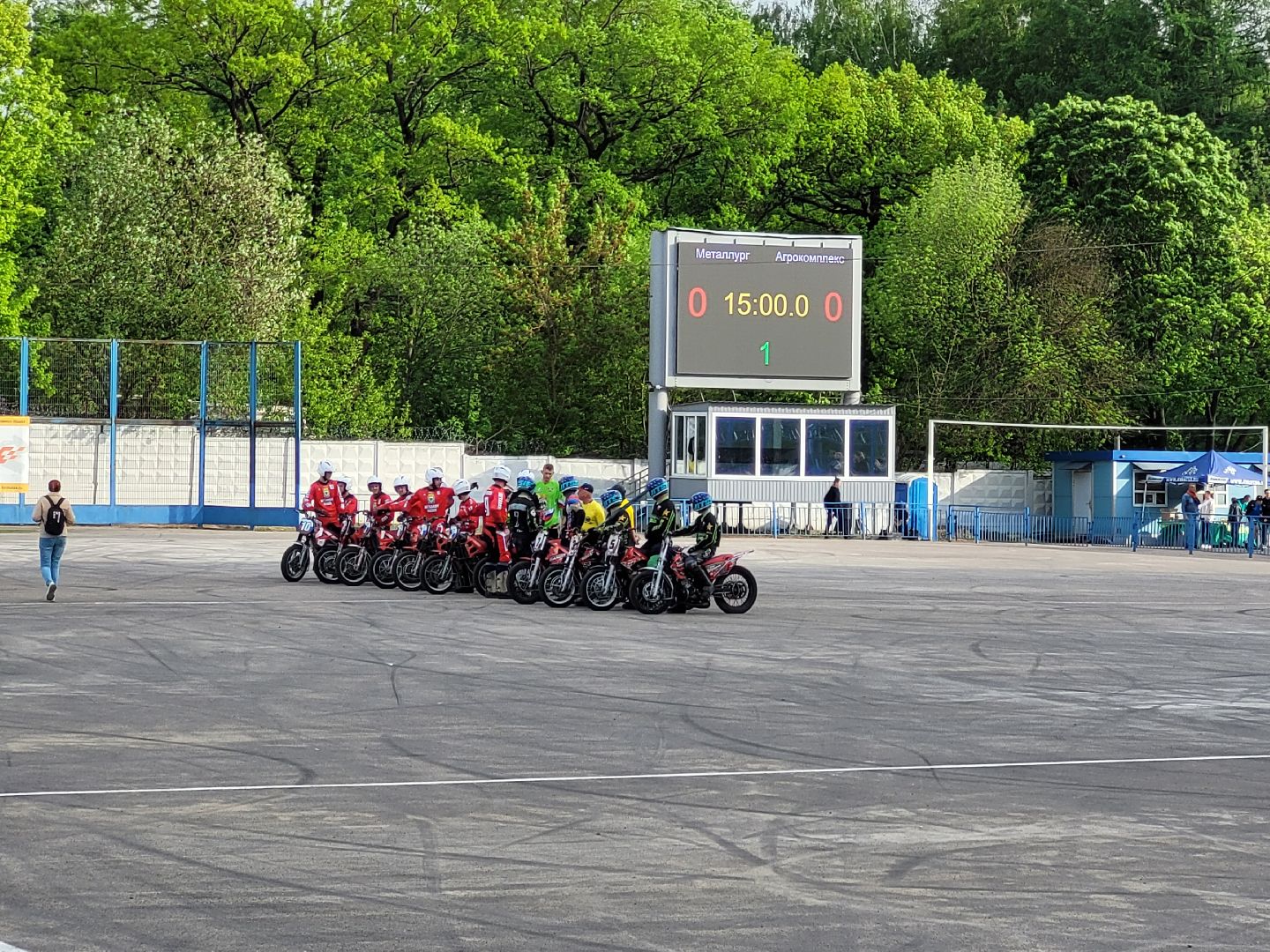 металлург; мотобол; матч; видное; стадион