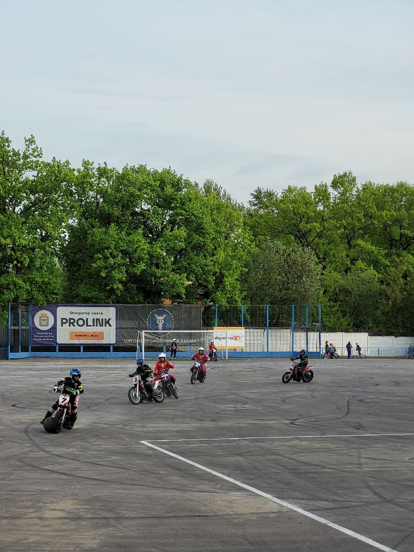 металлург; мотобол; матч; видное; стадион