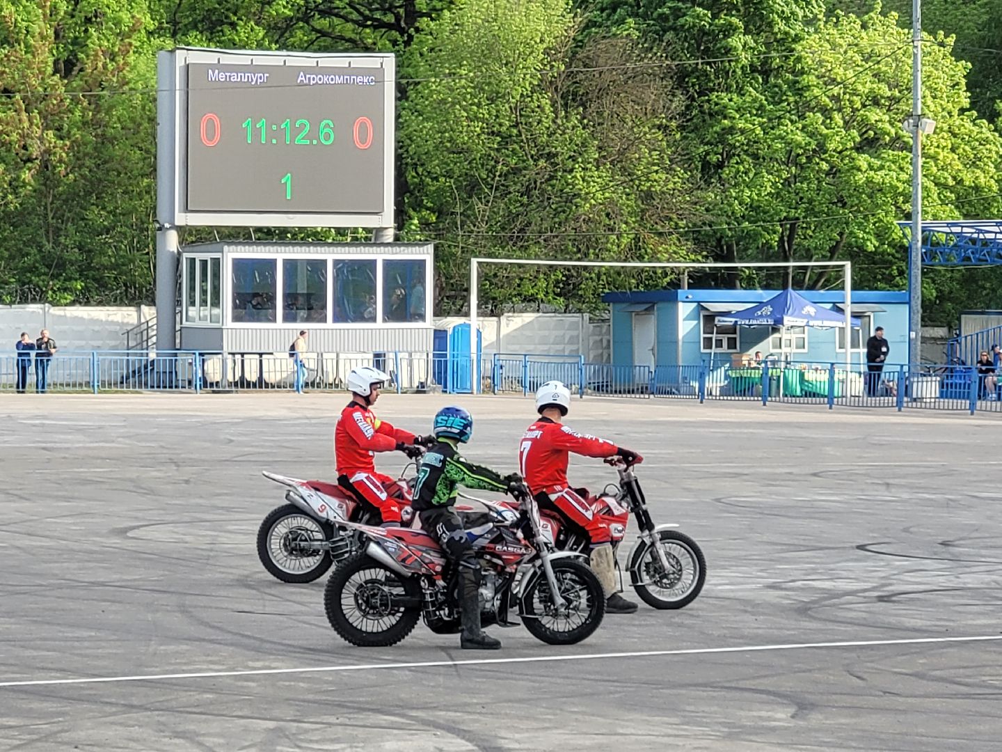 металлург; мотобол; матч; видное; стадион
