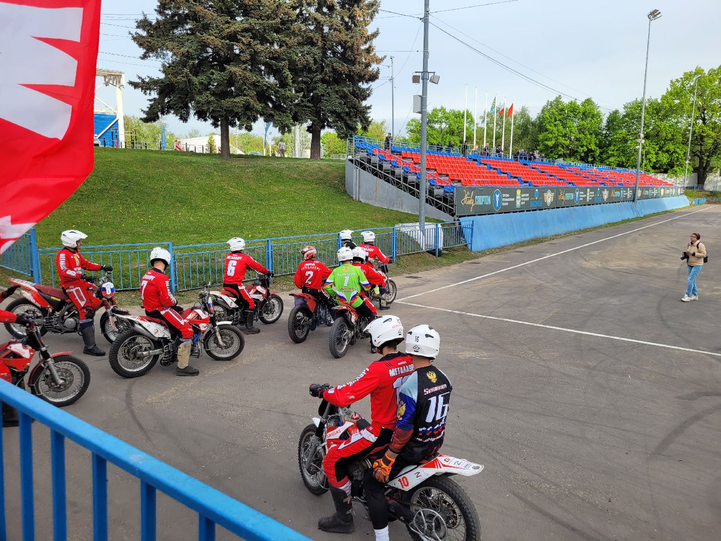 металлург; мотобол; матч; видное; стадион