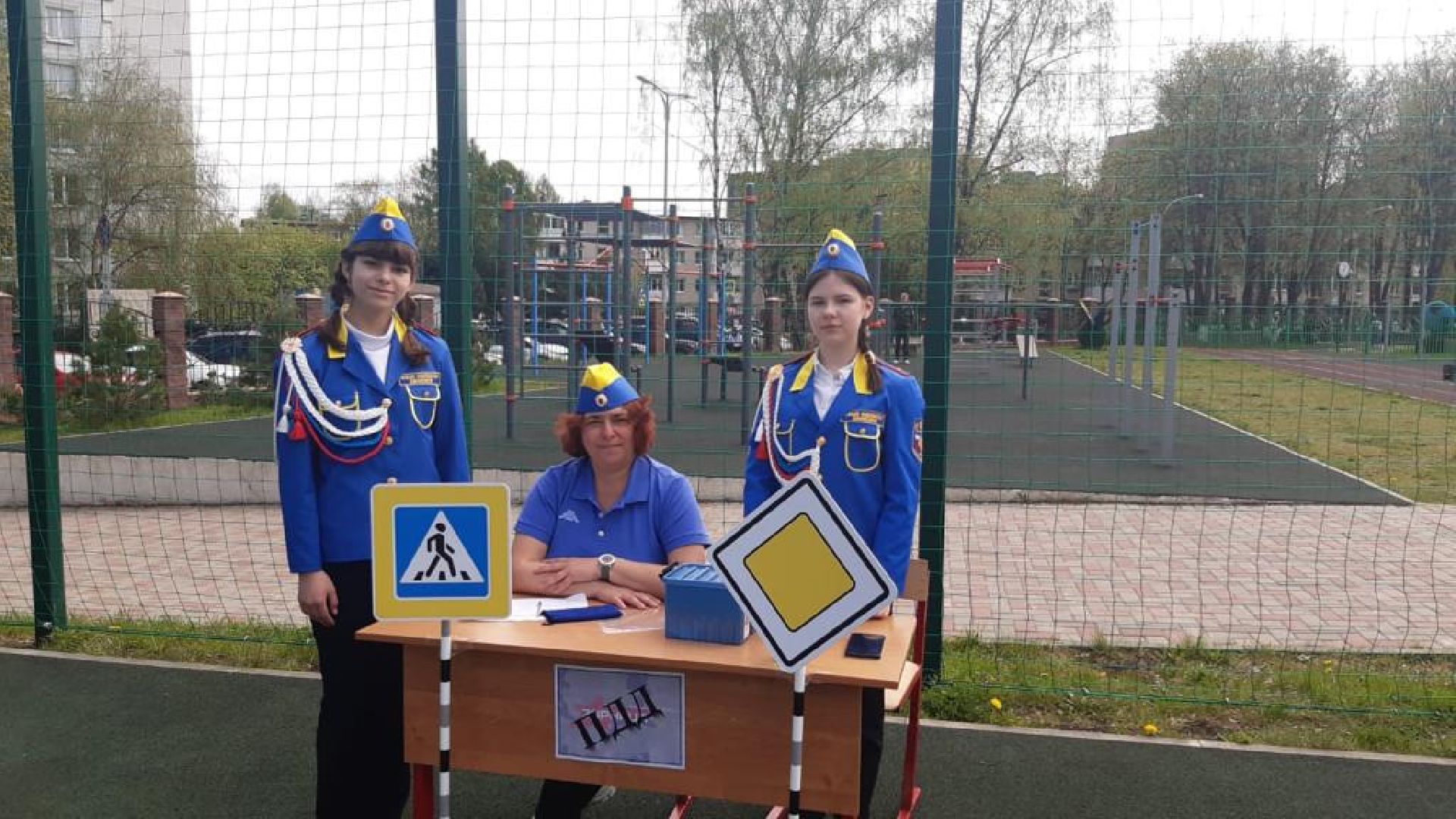 Одинцово, Зарница, Строевой смотр, Школа, Горки-10