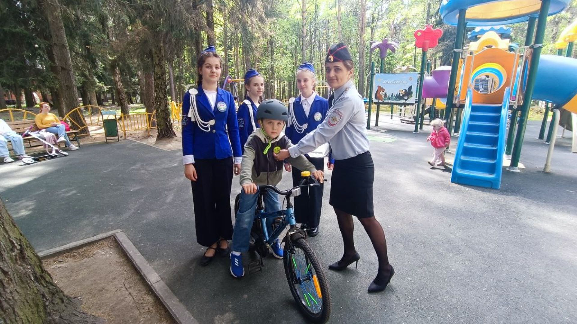 ГИБДД, парк Ёлочки, Домодедово