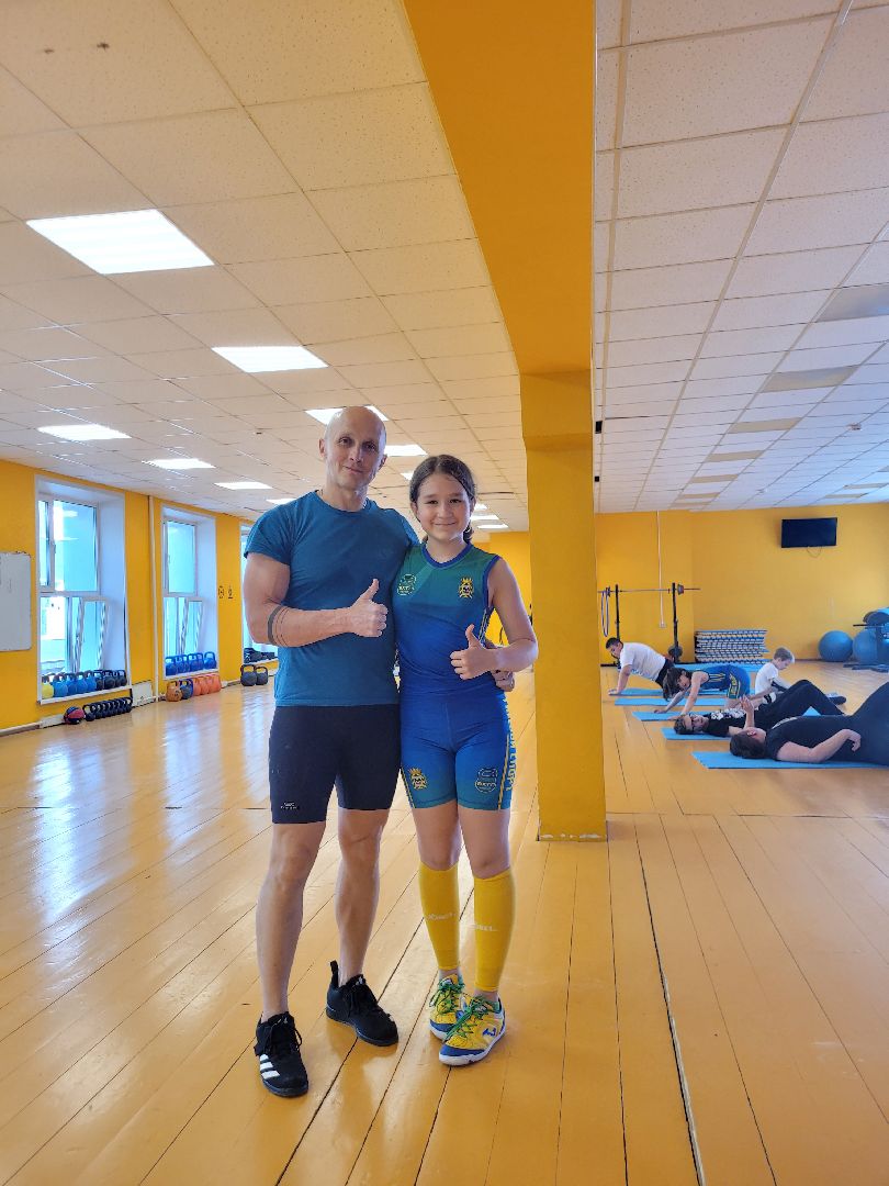 гиревой спорт; видное; успех; дети; рекорд