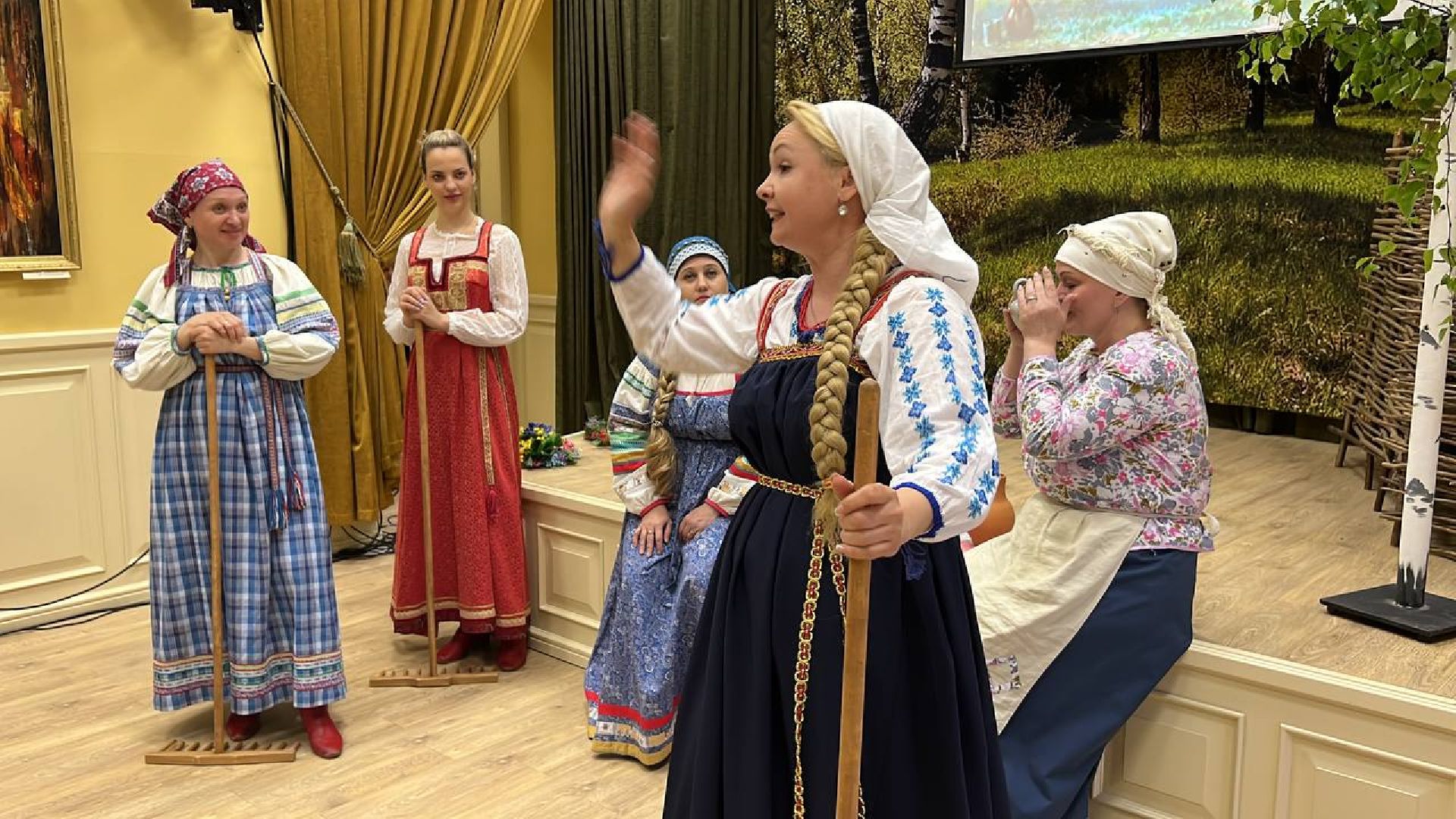 Солнечногорск, музей, лето, ансамбль, путевойдворец