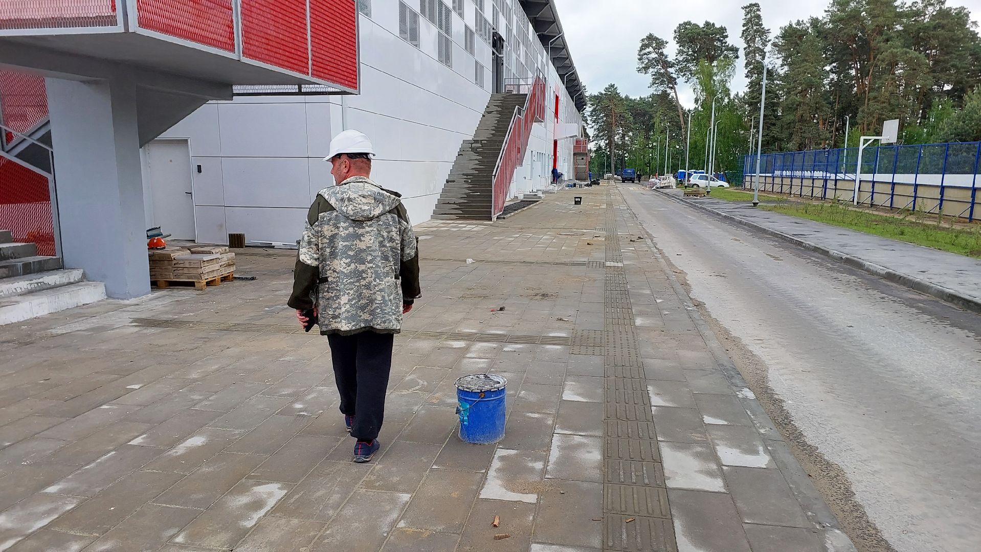 стадион, строительство, стадион спартак, серпухов, люди с ОВЗ, тактильная плитка, доброе дело,