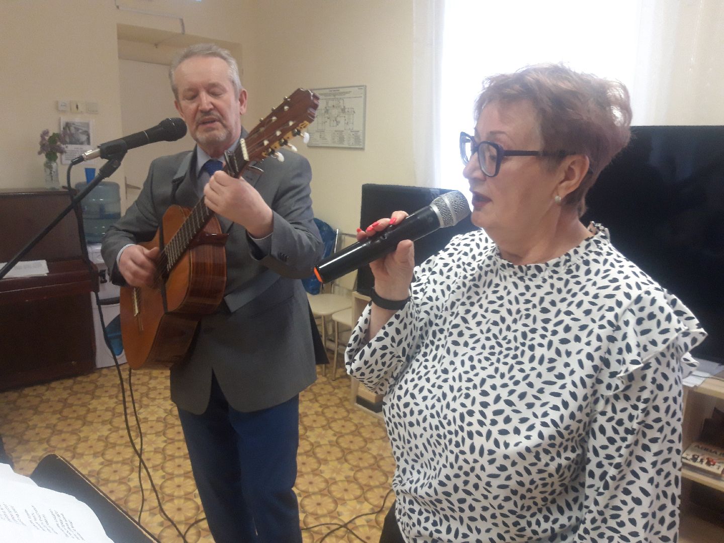 концерт, пенсионеры,