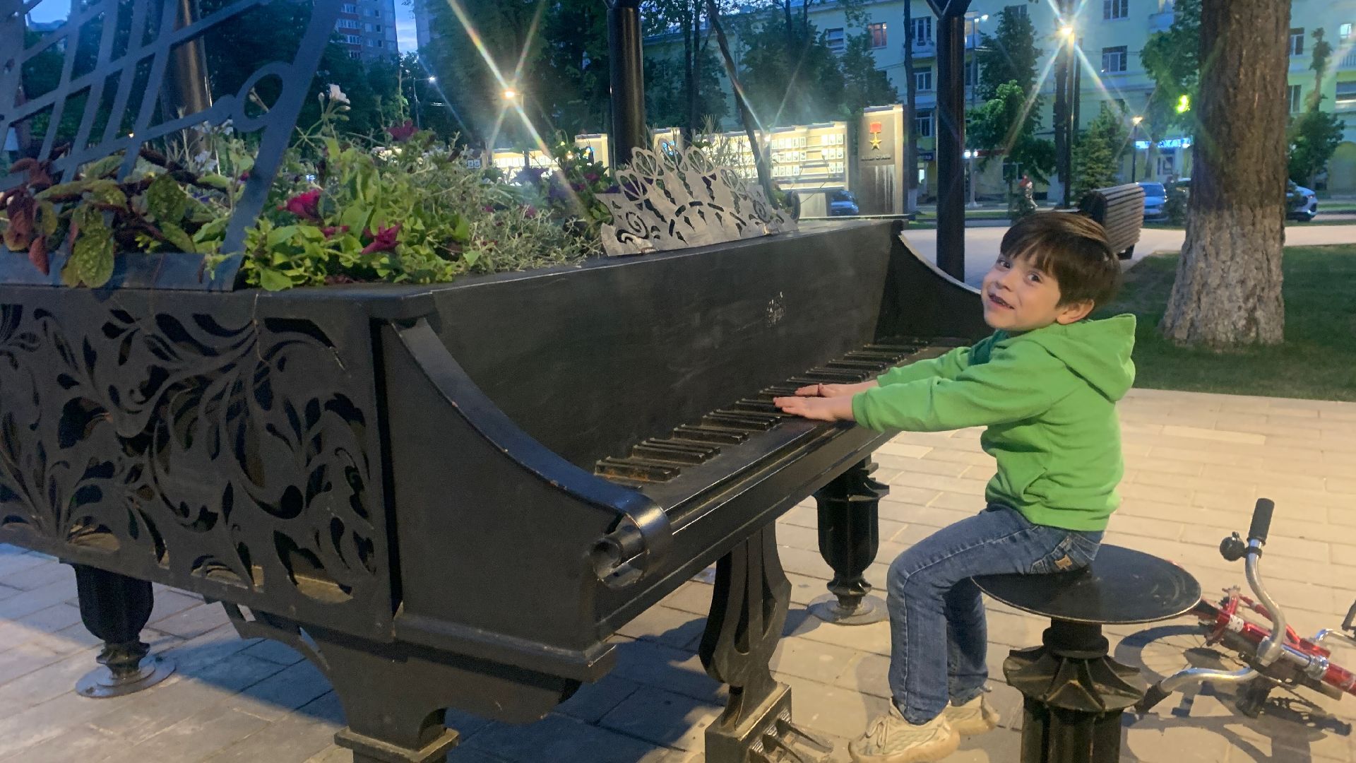 Ступино, благоустройство, рояль