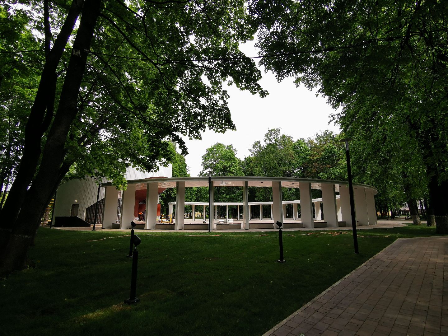 Подольск, парк, плитка