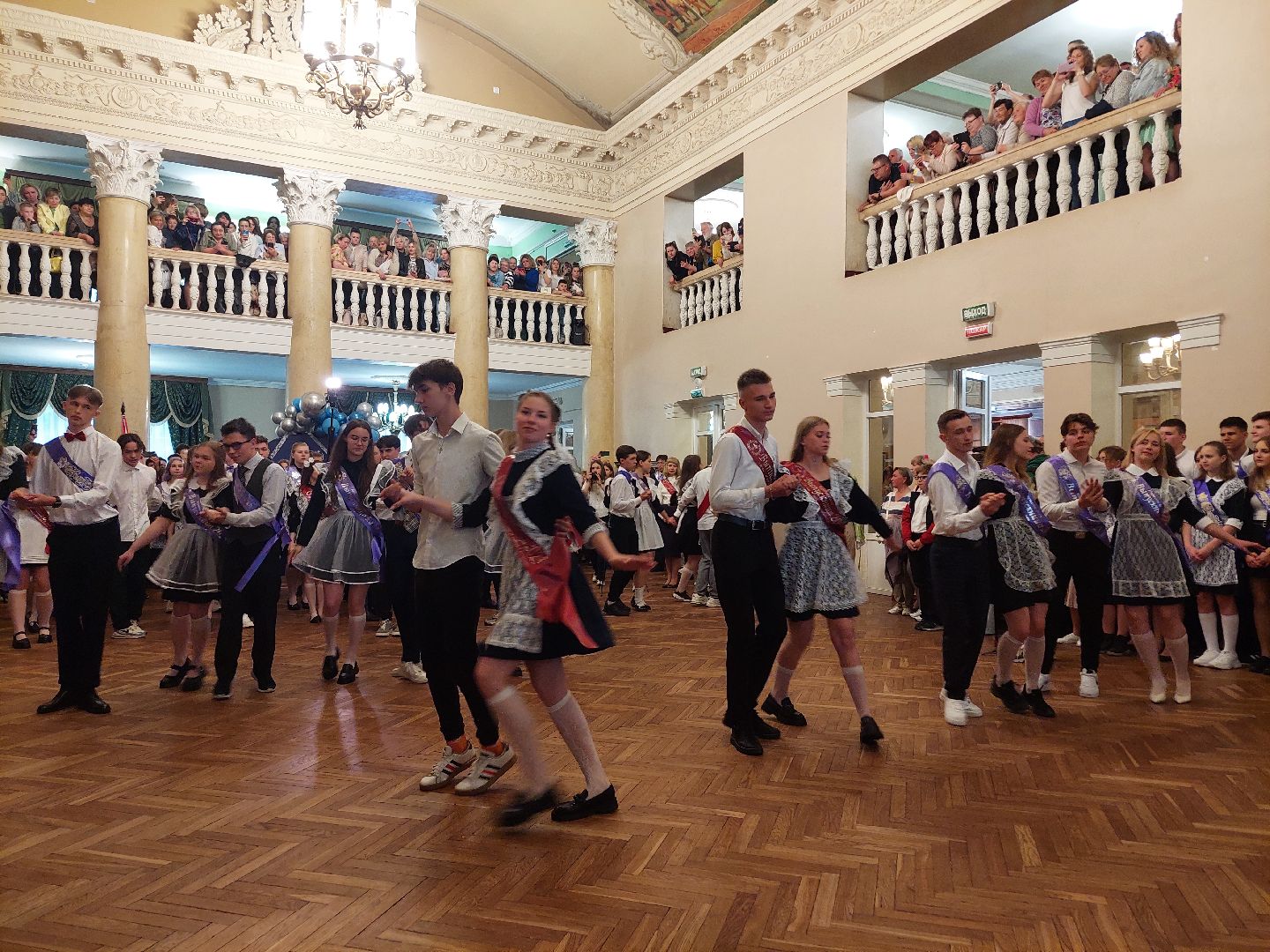 последний звонок, флагманская школа, образование, школьники