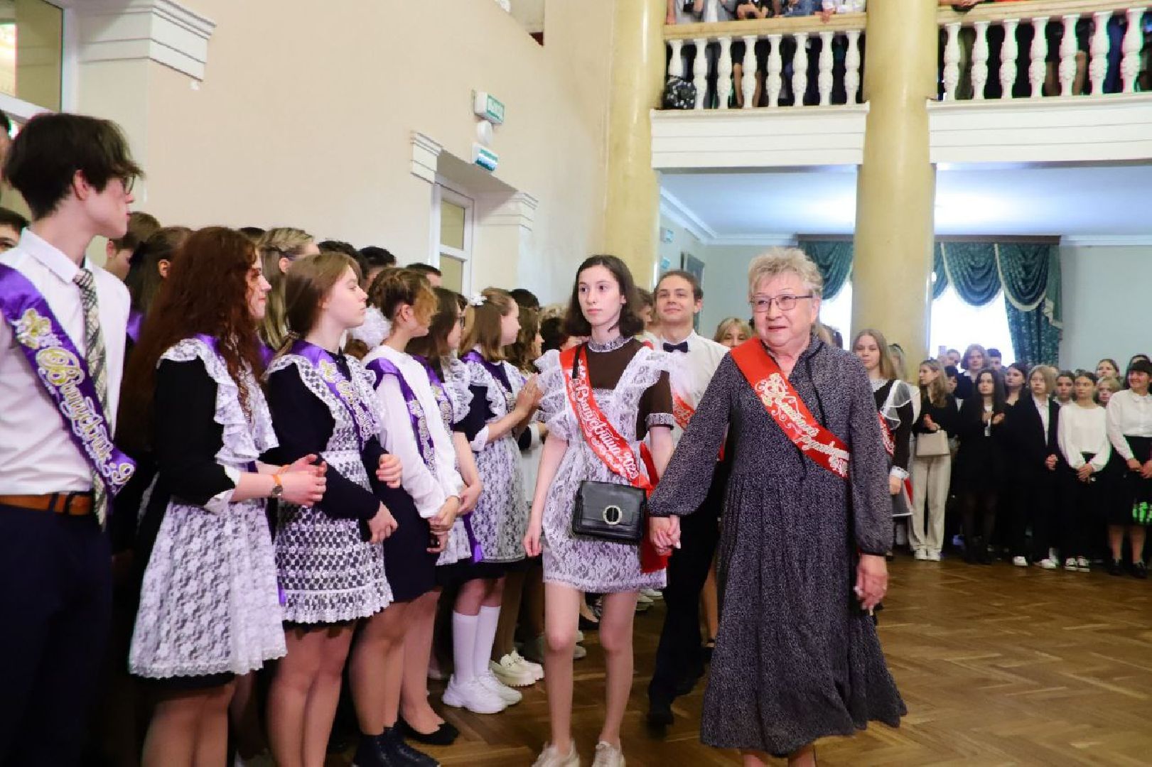 последний звонок, флагманская школа, образование, школьники