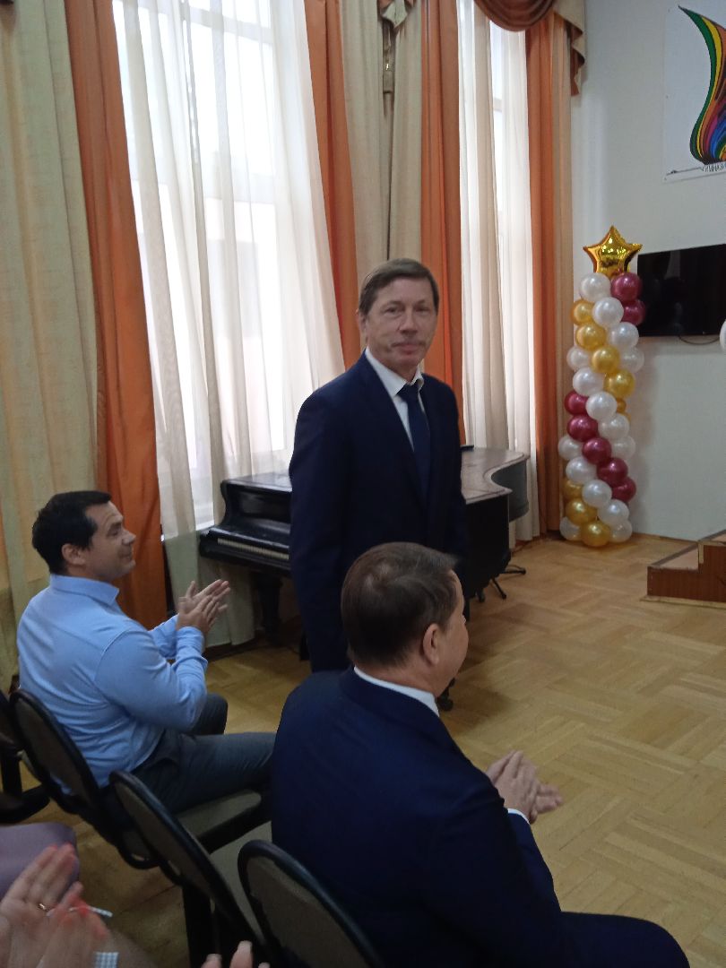 последний, звонок, гимназия, депутат, глава, города