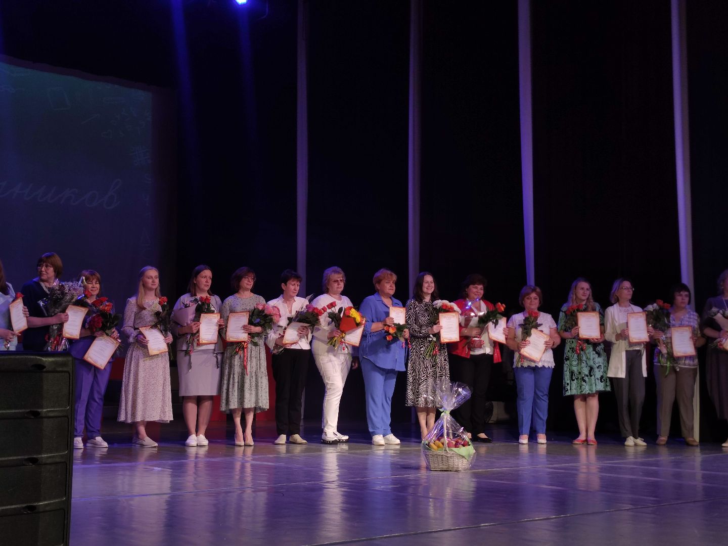 Выпускники, начальная школа, отличники, дети, школьники, Дубна