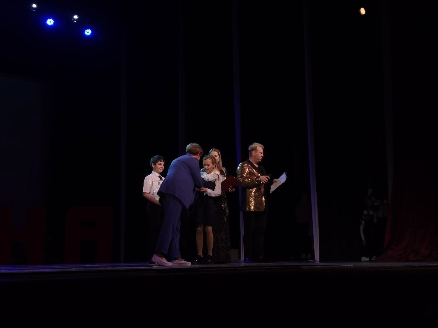 Выпускники, начальная школа, отличники, дети, школьники, Дубна