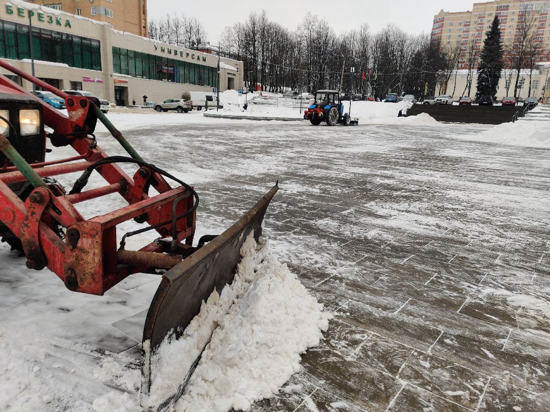 Красноармейск, коммунальная служба, Городское хозяйство, уборка снега, дорожная техника