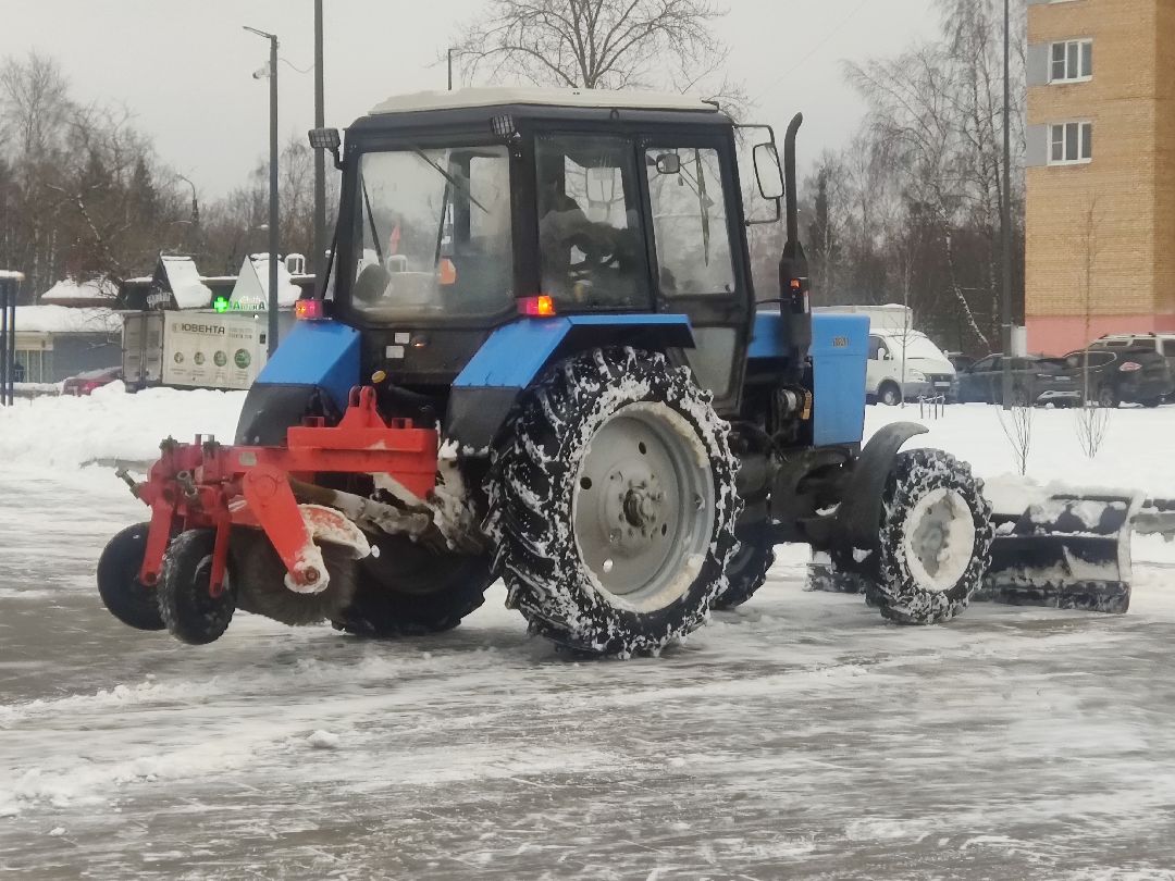 Красноармейск, коммунальная служба, Городское хозяйство, уборка снега, дорожная техника