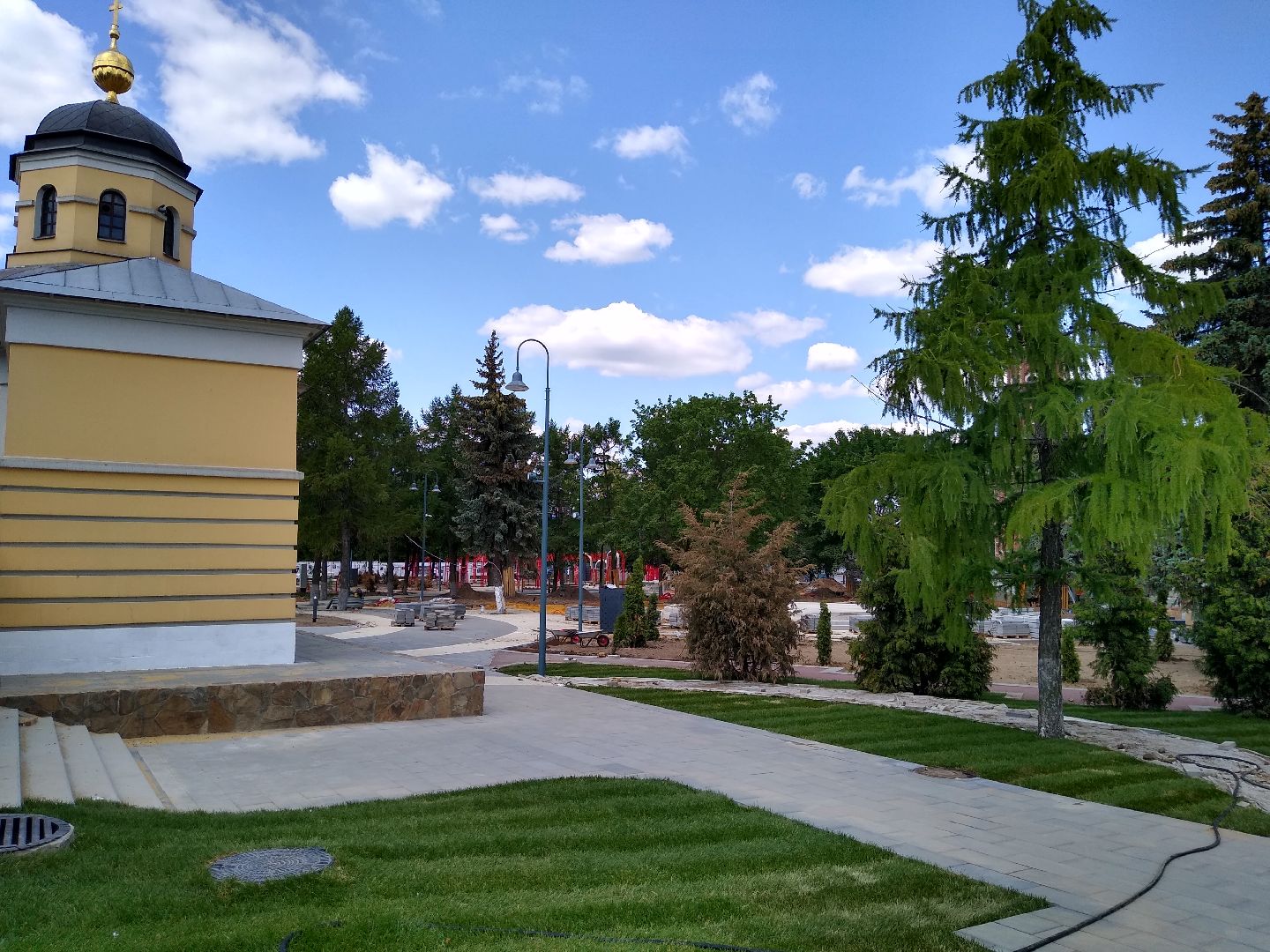 Благоустро