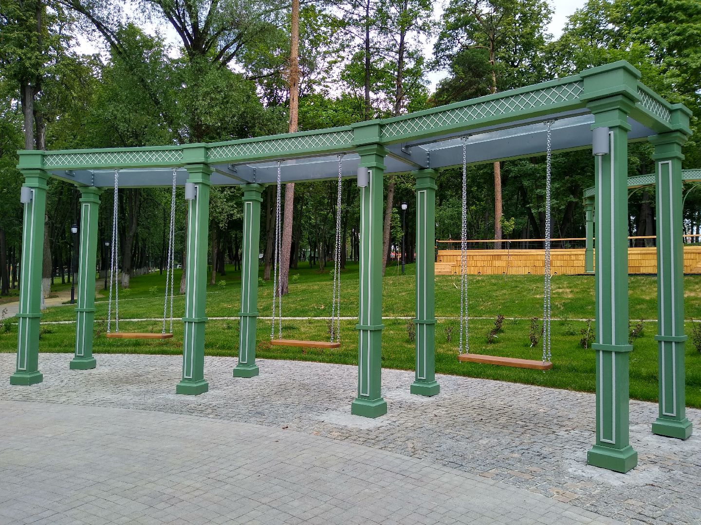 Благоустро