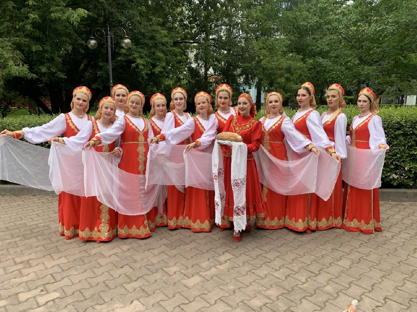 Город