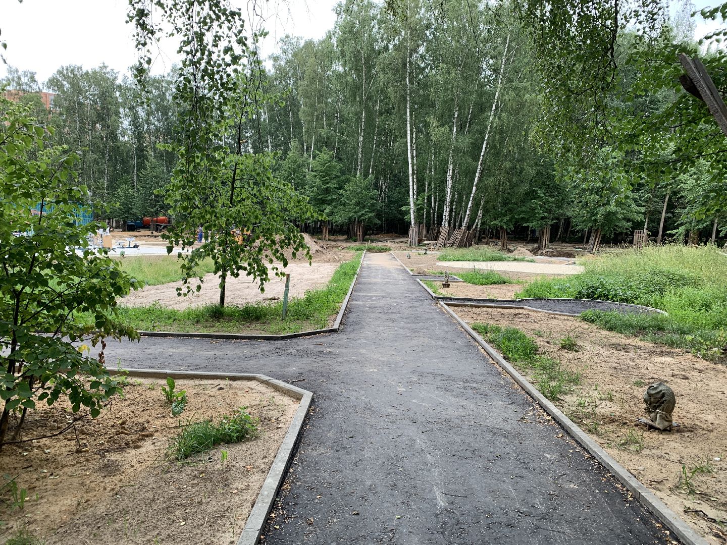 Благоустро