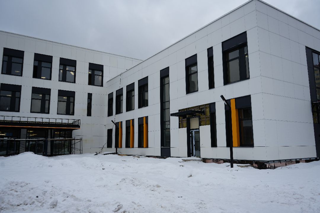 Строитель