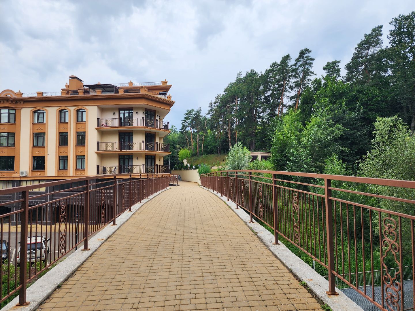 Благоустро