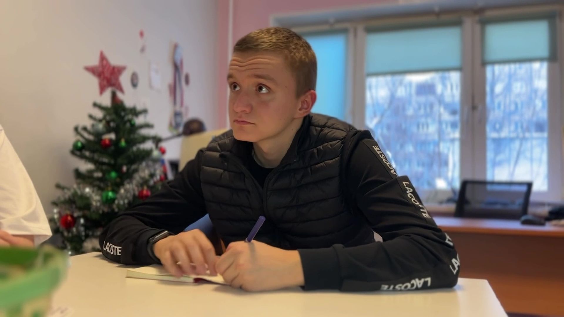 студент
