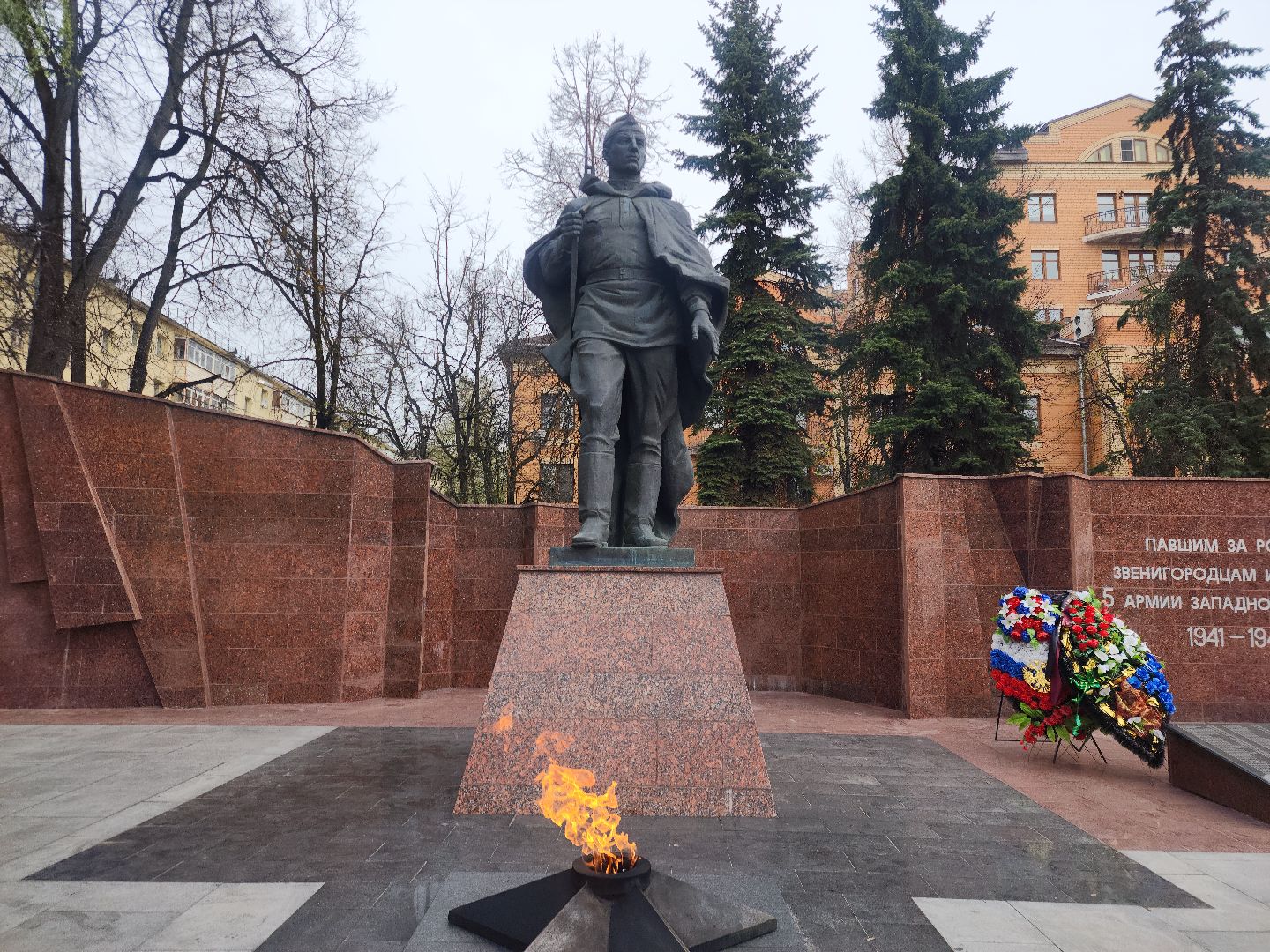 благоустройство памятников