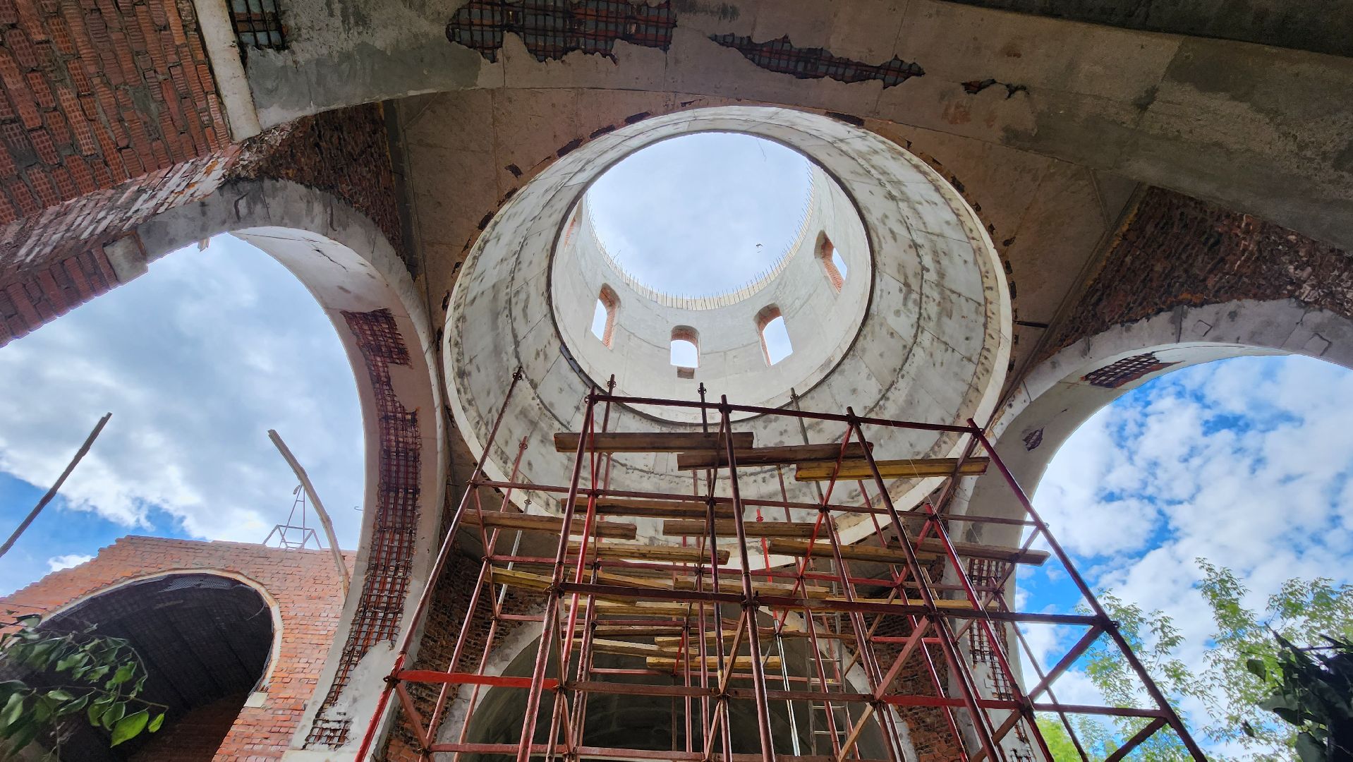 Строительство